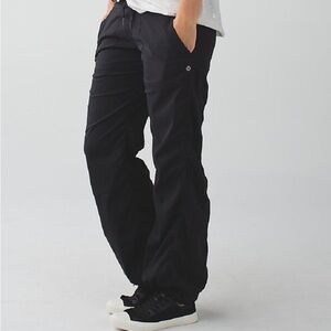 Lululemon Studio Pant Midrise unlined black size 8 Excellent used condition